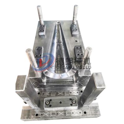 Traffic facility mould